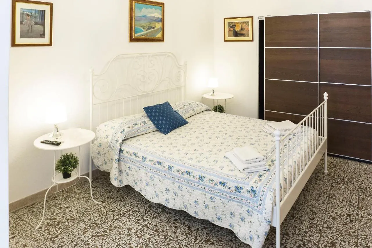Nonno Alfio Apartment Taormina Centre إيطاليا